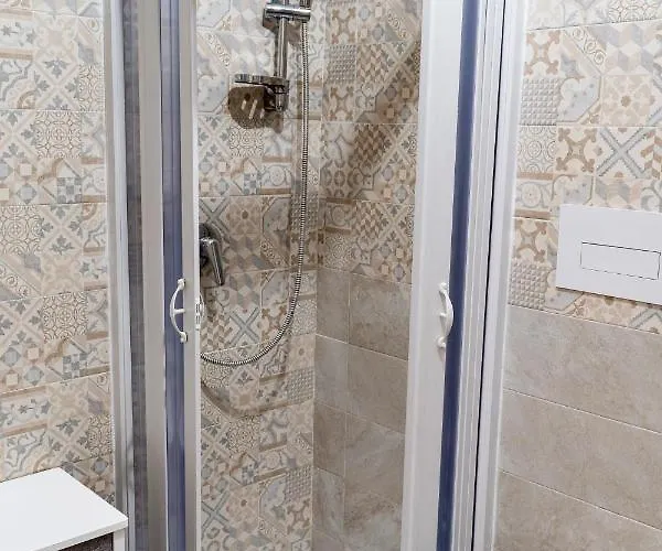 Le 3 Capuzzelle Неаполь